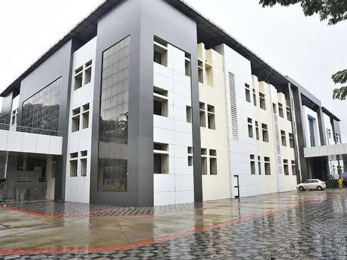 Bodies were swapped at the sub-district hospital in Panvel, whose fault is it? Shocking information has come to light | पनवेलमधील उपजिल्हा रुग्णालयात मृतदेहांची अदलाबदल, अंत्यसंस्कारही झाले, चूक कोणाची? समोर आली धक्कादायक माहिती Bodies were swapped at the sub-district hospital in Panvel, whose fault is it? Shocking information has come to light | पनवेलमधील उपजिल्हा रुग्णालयात मृतदेहांची अदलाबदल, अंत्यसंस्कारही झाले, चूक कोणाची? समोर आली धक्कादायक माहिती