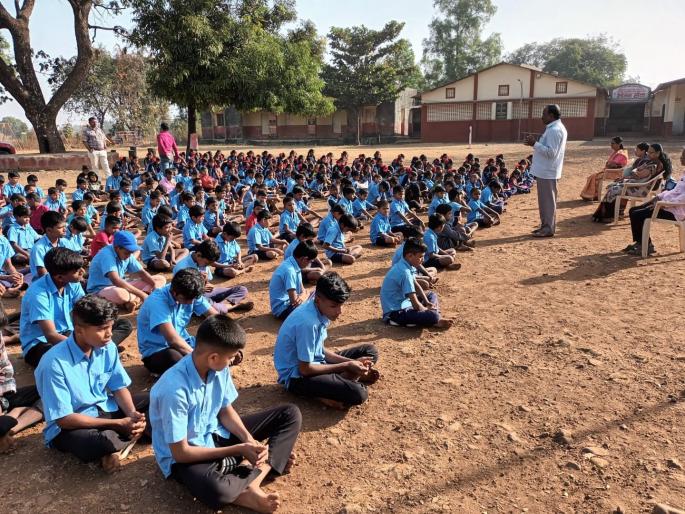 Violation of the rights of those tribal students; Human Rights Commission issues notice to the Chief Secretary | त्या आदिवासी विद्यार्थ्यांच्या हक्कांचे उल्लंघन; मानवी हक्क आयोगाची मुख्य सचिवांना नोटीस