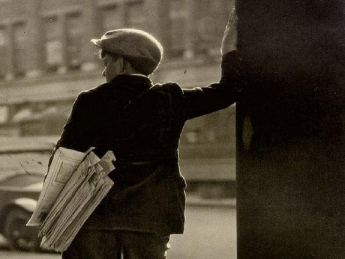 Thieves in Paperboy costumes snatch gold and laptops from flats | 'पेपरबॉय'च्या वेशातील चोरट्याने फ्लॅटमधून पळवले सोने आणि लॅपटॉप Thieves in Paperboy costumes snatch gold and laptops from flats | 'पेपरबॉय'च्या वेशातील चोरट्याने फ्लॅटमधून पळवले सोने आणि लॅपटॉप