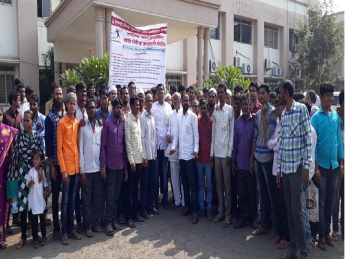 Handicapped questions raised through Parbhani Rally | परभणीत रॅलीच्या माध्यमातून मांडले अपंगांचे प्रश्न Handicapped questions raised through Parbhani Rally | परभणीत रॅलीच्या माध्यमातून मांडले अपंगांचे प्रश्न