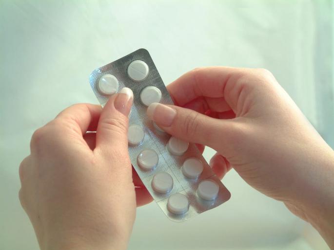 These serious diseases can be caused by excessive consumption of paracetamol; Know what health experts say | पॅरासिटामॉलचे अधिक सेवन केल्याने होऊ शकतात हे गंभीर आजार; जाणून घ्या, आरोग्य तज्ज्ञ काय सांगतात? These serious diseases can be caused by excessive consumption of paracetamol; Know what health experts say | पॅरासिटामॉलचे अधिक सेवन केल्याने होऊ शकतात हे गंभीर आजार; जाणून घ्या, आरोग्य तज्ज्ञ काय सांगतात?