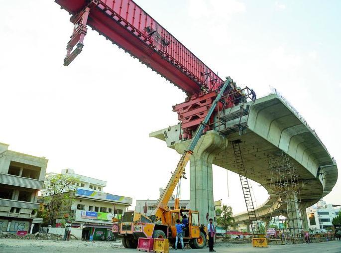 Corruption in construction of Pardi flyover for Metro | मेट्रोसाठी पारडी उड्डाणपुलाच्या बांधकामात भ्रष्टाचार Corruption in construction of Pardi flyover for Metro | मेट्रोसाठी पारडी उड्डाणपुलाच्या बांधकामात भ्रष्टाचार