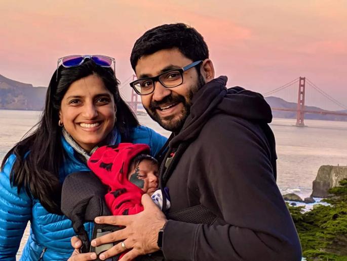 when a baby dad took a leave for change diapers paternity leave and its impact | बाळाचे बाबा जेव्हा ‘डायपर बदलण्या’साठी रजा घेतात... when a baby dad took a leave for change diapers paternity leave and its impact | बाळाचे बाबा जेव्हा ‘डायपर बदलण्या’साठी रजा घेतात...