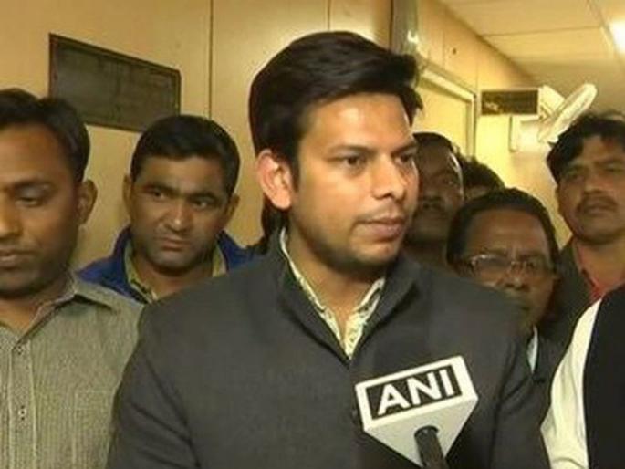 Attack on Delhi chief secretary: Police arrest AAP MLA Prakash Jarwal | दिल्ली मुख्य सचिव अंशु प्रकाश मारहाण प्रकरणी आप आमदार प्रकाश जरवाल अटकेत