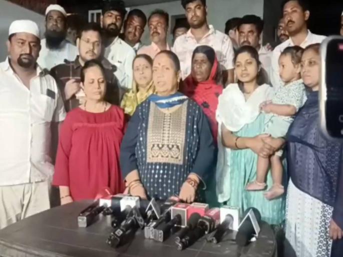 Walmik Karad: 'I have not met Dhananjay Munde, I will expose everyone's misdeeds'; Warning from Valmik Karad's wife | Walmik Karad : 'धनंजय मुंडेंची भेट झालेली नाही, सगळ्यांच्या भानगडी समोर आणणार'; वाल्मीक कराडच्या पत्नीचा इशारा Walmik Karad: 'I have not met Dhananjay Munde, I will expose everyone's misdeeds'; Warning from Valmik Karad's wife | Walmik Karad : 'धनंजय मुंडेंची भेट झालेली नाही, सगळ्यांच्या भानगडी समोर आणणार'; वाल्मीक कराडच्या पत्नीचा इशारा