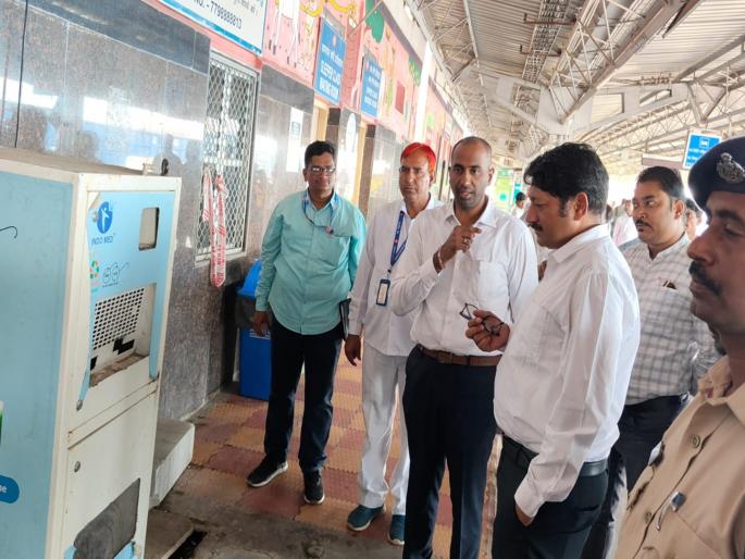 Accelerating Parali Railway Station Renovation; The process of doubling and yard works is in progress | परळी रेल्वे स्टेशनच्या नूतनीकरणाला गती; दुहेरीकरण व यार्डाच्या कामांची प्रक्रिया सुरू