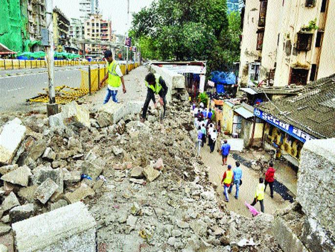 Will the pool open for pedestrians? | पादचाऱ्यांसाठी पूल खुला होणार? Will the pool open for pedestrians? | पादचाऱ्यांसाठी पूल खुला होणार?