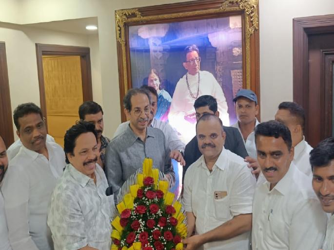 Try for Shiv Sena to come to power in Gram Panchayats in Sindhudurga, Instructions given by Uddhav Thackeray | सिंधुदुर्गातील ग्रामपंचायतींवर शिवसेनेची सत्ता येण्यासाठी प्रयत्न करा!, उद्धव ठाकरेंनी दिल्या सूचना