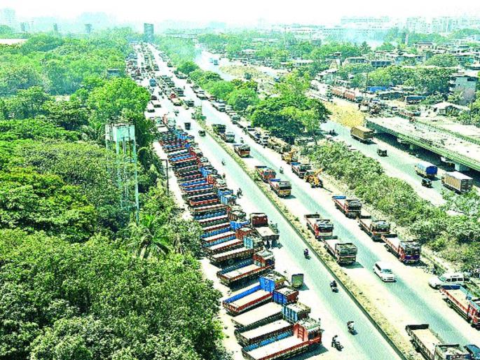 Challenge of building parking in Smart City | स्मार्ट सिटीत वाहनतळ उभारण्याचे आव्हान Challenge of building parking in Smart City | स्मार्ट सिटीत वाहनतळ उभारण्याचे आव्हान