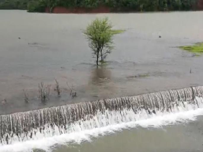 Paleshwar dam overflow in Shahuwadi taluka Kolhapur, satisfaction from farmers | Kolhapur: शाहूवाडी तालुक्यातील पालेश्वर धरण ओव्हरफ्लो, शेतकऱ्यातून समाधान Paleshwar dam overflow in Shahuwadi taluka Kolhapur, satisfaction from farmers | Kolhapur: शाहूवाडी तालुक्यातील पालेश्वर धरण ओव्हरफ्लो, शेतकऱ्यातून समाधान