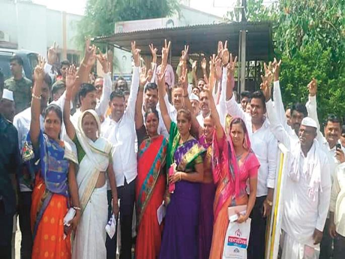 Independent Varsha Nagar as the city president of Parner, Chandrakant Chhede, Vice President of the city | पारनेरच्या नगराध्यक्षपदी अपक्ष वर्षा नगरे, उपनगराध्यक्षपदी चंद्रकांत चेडे