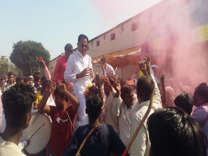 in parola shivsena and in bhusaval bjps victory | पारोळा शेतकरी संघावर शिवसेनेचे तर भुसावळात भाजपाचे वर्चस्व in parola shivsena and in bhusaval bjps victory | पारोळा शेतकरी संघावर शिवसेनेचे तर भुसावळात भाजपाचे वर्चस्व