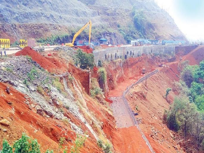 Work is accelerating at Parshuram Ghat on Mumbai-Goa highway, gabion wall is taking shape | Ratnagiri: परशुराम घाटात कामाला गती, गॅबियन वॉलला येतोय आकार Work is accelerating at Parshuram Ghat on Mumbai-Goa highway, gabion wall is taking shape | Ratnagiri: परशुराम घाटात कामाला गती, गॅबियन वॉलला येतोय आकार