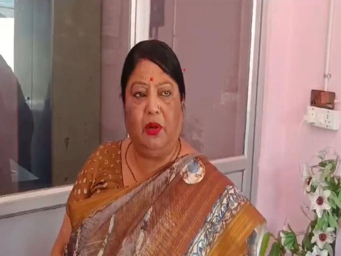 Congress leader rekha jain statement that Parashuram was more cruel than Aurangzeb; Apologized as controversy erupted | औरंगजेबापेक्षा अधिक क्रूर परशुराम, काँग्रेस नेत्याचं विधान; वाद उफाळताच मागितली माफी Congress leader rekha jain statement that Parashuram was more cruel than Aurangzeb; Apologized as controversy erupted | औरंगजेबापेक्षा अधिक क्रूर परशुराम, काँग्रेस नेत्याचं विधान; वाद उफाळताच मागितली माफी