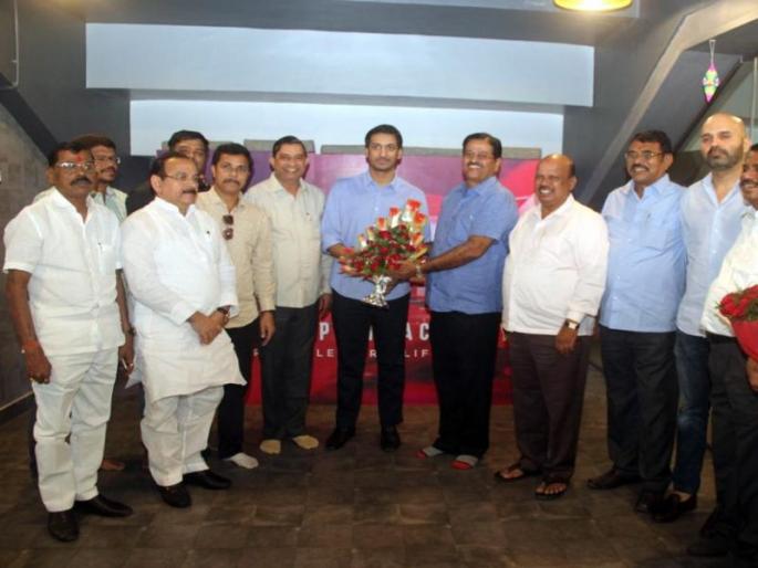 Parth Pawar visits Karnala Sports Academy in Panvel | पार्थ पवार यांची पनवेलमधील कर्नाळा स्पोर्ट्स एकादमीला भेट Parth Pawar visits Karnala Sports Academy in Panvel | पार्थ पवार यांची पनवेलमधील कर्नाळा स्पोर्ट्स एकादमीला भेट