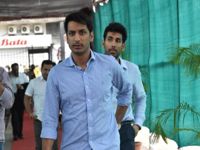 Parth Pawar active in Pune for the upcoming elections, held a review meeting of office bearers | आगामी निवडणुकीसाठी पुण्यात पार्थ पवार सक्रिय, पदाधिकाऱ्यांची घेतली आढावा बैठक Parth Pawar active in Pune for the upcoming elections, held a review meeting of office bearers | आगामी निवडणुकीसाठी पुण्यात पार्थ पवार सक्रिय, पदाधिकाऱ्यांची घेतली आढावा बैठक