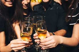 Be careful! Parties can be fun ... | सावधान! पार्ट्या बेतू शकतात जीवावर...