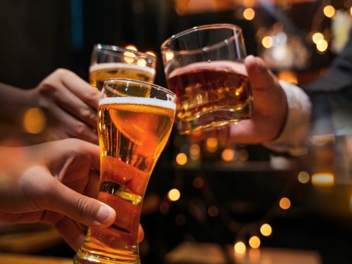 Three people had an argument at a liquor party; 2 friends beat one to death with a stone, shocking incident in Baramati | साहेब, आम्ही अविनाशची हत्या केलीय; २ मित्र थेट पोलीस ठाण्यात पोहोचले, बारामतीत उडाली खळबळ... Three people had an argument at a liquor party; 2 friends beat one to death with a stone, shocking incident in Baramati | साहेब, आम्ही अविनाशची हत्या केलीय; २ मित्र थेट पोलीस ठाण्यात पोहोचले, बारामतीत उडाली खळबळ...