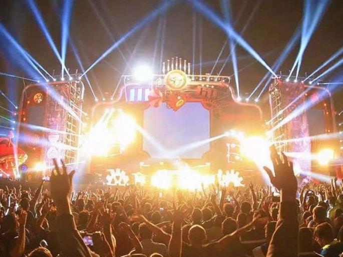 vadodara dress code for new year celebration in vadodara gujarat | न्यू ईअरच्या जल्लोषासाठी पोलिसांकडून ड्रेस कोड, न पाळल्यास होणार तुरुंगवास vadodara dress code for new year celebration in vadodara gujarat | न्यू ईअरच्या जल्लोषासाठी पोलिसांकडून ड्रेस कोड, न पाळल्यास होणार तुरुंगवास