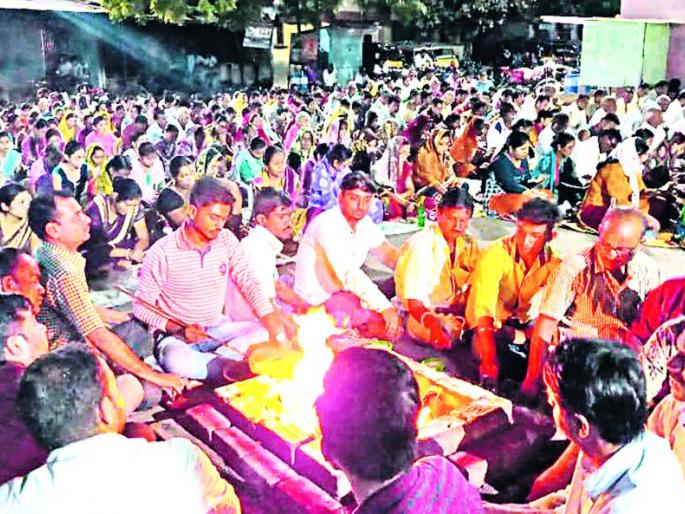 Rainy Yag Yagna at Thoragwana in Raver Taluka | रावेर तालुक्यातील थोरगव्हाण येथे पर्जन्य याग यज्ञ