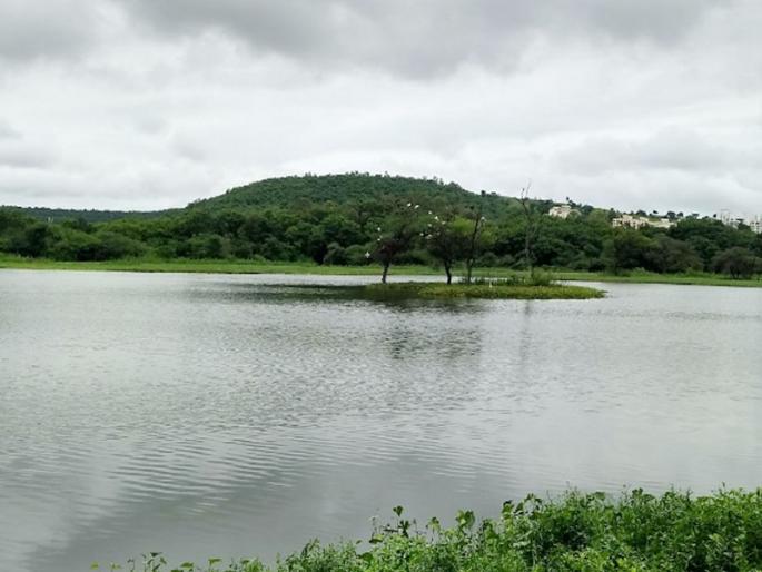Prohibition of unmarried couples from loitering in the vicinity of Pashan Lake; Pune Municipal Corporation | जोडप्यांना पाषाण तलावाच्या परिसरात 'नो एंट्री'; पुणे महापालिकेचा नवा आदेश Prohibition of unmarried couples from loitering in the vicinity of Pashan Lake; Pune Municipal Corporation | जोडप्यांना पाषाण तलावाच्या परिसरात 'नो एंट्री'; पुणे महापालिकेचा नवा आदेश