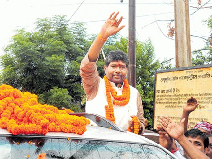 bihar pashupati paras says he will not meet people suffering from floods | “पूर येणे हा दैवी प्रकोप, पीडितांना भेटायला जाणार नाही”; केंद्रीय मंत्र्यांचा अजब दावा bihar pashupati paras says he will not meet people suffering from floods | “पूर येणे हा दैवी प्रकोप, पीडितांना भेटायला जाणार नाही”; केंद्रीय मंत्र्यांचा अजब दावा