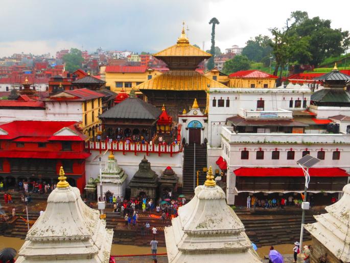 ten lakh visitors will visit pashupatinath temple on mahashivratri in kathmandu, nepal | महाशिवरात्रीला १० लाख भाविक पशुपतिनाथ मंदिराला भेट देणार, प्रशासनाची जोरदार तयारी ten lakh visitors will visit pashupatinath temple on mahashivratri in kathmandu, nepal | महाशिवरात्रीला १० लाख भाविक पशुपतिनाथ मंदिराला भेट देणार, प्रशासनाची जोरदार तयारी