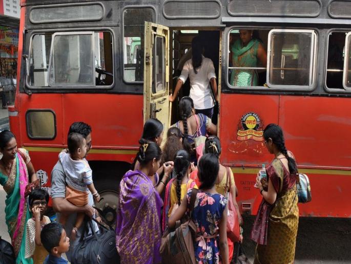 ST ticket prices increased female passengers decreased and income increased by crores | ST Passengers: एसटीचे तिकीट दर वाढले; महिला प्रवासी घटले अन् उत्पन्न कोटीने वाढले ST ticket prices increased female passengers decreased and income increased by crores | ST Passengers: एसटीचे तिकीट दर वाढले; महिला प्रवासी घटले अन् उत्पन्न कोटीने वाढले