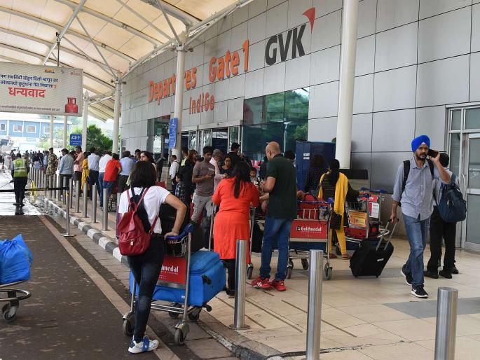 Bill after purchasing 15 thousand passengers in Thane | ठाण्यात १५ हजार प्रवाशांनी खरेदीनंतर घेतले बिल Bill after purchasing 15 thousand passengers in Thane | ठाण्यात १५ हजार प्रवाशांनी खरेदीनंतर घेतले बिल