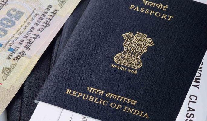 Passport office in Akola: 1400 Akolekar's take passport | पासपोर्ट कार्यालय अकोल्यात: १४०० अकोलेकरांनी काढले पासपोर्ट !