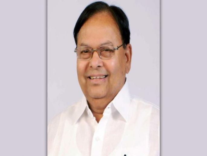 Patangrao Kadam: The leader who creates the world from zero | पतंगराव कदम : शून्यातून विश्व निर्माण करणारा नेता Patangrao Kadam: The leader who creates the world from zero | पतंगराव कदम : शून्यातून विश्व निर्माण करणारा नेता