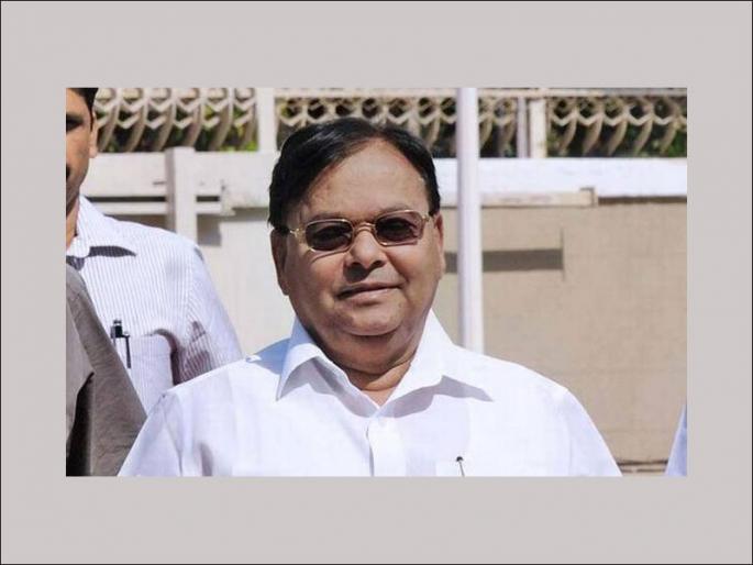 Kittangarva's political power struggle and six-time MLA; Minister for eighteen years | पतंगरावांचा राजकीय सत्तासंघर्ष अन् दबदबा तब्बल सहावेळा आमदार; अठरा वर्षे मंत्री