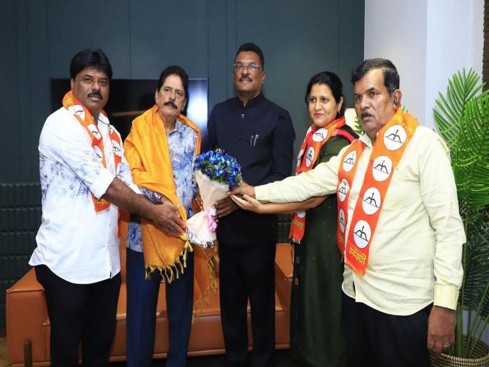 In Mira Bhaynder Former MLAs, corporators join eknath Shinde Sena; uddhav Thackeray group suffers a big blow | माजी आमदार, नगरसेवकांचा शिंदेसेनेत प्रवेश; ठाकरे गटाला बसला मोठा फटका In Mira Bhaynder Former MLAs, corporators join eknath Shinde Sena; uddhav Thackeray group suffers a big blow | माजी आमदार, नगरसेवकांचा शिंदेसेनेत प्रवेश; ठाकरे गटाला बसला मोठा फटका