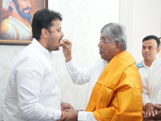 Clear the road to Chandrakant Patil from Kothrud amol Balwadkar decision to rebel is reversed | Kothrud Vidhan Sabha: कोथरूडमधून चंद्रकांत पाटलांचा रस्ता मोकळा; बालवडकरांचा बंडखोरीचा निर्णय मागे Clear the road to Chandrakant Patil from Kothrud amol Balwadkar decision to rebel is reversed | Kothrud Vidhan Sabha: कोथरूडमधून चंद्रकांत पाटलांचा रस्ता मोकळा; बालवडकरांचा बंडखोरीचा निर्णय मागे