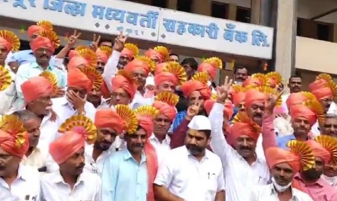 kdcc bank election Guardian Minister Satej Patil filed his nomination papers in a show of strength | kdcc bank election : पालकमंत्री सतेज पाटील यांनी मोठे शक्तीप्रदर्शन करत दाखल केला उमेदवारी अर्ज kdcc bank election Guardian Minister Satej Patil filed his nomination papers in a show of strength | kdcc bank election : पालकमंत्री सतेज पाटील यांनी मोठे शक्तीप्रदर्शन करत दाखल केला उमेदवारी अर्ज