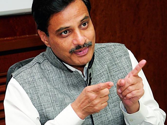 Ranjit Patil is accused of misusing authority | रणजित पाटील यांच्यावर अधिकारांचा दुरुपयोग केल्याचा आरोप