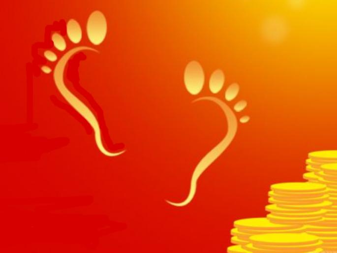 The shopkeeper recognized Lakshmi's footsteps, and ....! | दुकानदाराने लक्ष्मीची पावले ओळखली, अन् ....! The shopkeeper recognized Lakshmi's footsteps, and ....! | दुकानदाराने लक्ष्मीची पावले ओळखली, अन् ....!