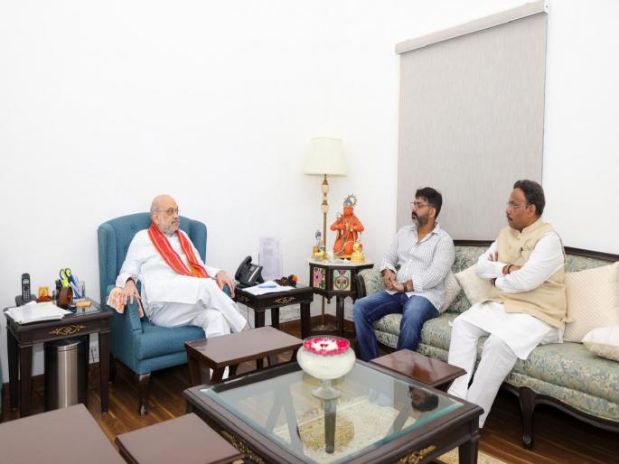 Bihar Assembly Election: Bhojpuri actor Pawan Singh, who said he won't speak Marathi, he joined BJP | भोजपुरी अभिनेता पवन सिंह भाजपात; "जीवे मारले तरी मराठी बोलणार नाही", या विधानावरून झाला होता वाद Bihar Assembly Election: Bhojpuri actor Pawan Singh, who said he won't speak Marathi, he joined BJP | भोजपुरी अभिनेता पवन सिंह भाजपात; "जीवे मारले तरी मराठी बोलणार नाही", या विधानावरून झाला होता वाद