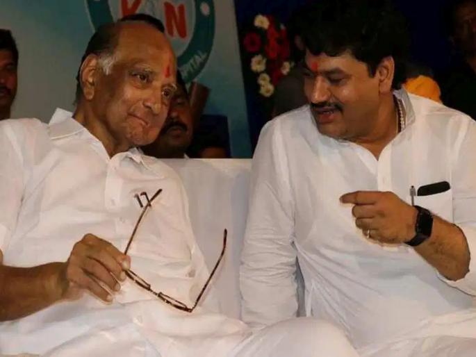 dhananyjay munde accused of rape meets ncp chief sharad pawar | बलात्काराच्या आरोपामुळे अडचणीत आलेले धनंजय मुंडे पोहोचले शरद पवारांच्या भेटीला dhananyjay munde accused of rape meets ncp chief sharad pawar | बलात्काराच्या आरोपामुळे अडचणीत आलेले धनंजय मुंडे पोहोचले शरद पवारांच्या भेटीला