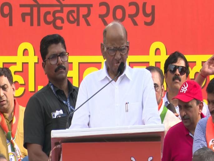 Today march is reminiscent of the United Maharashtra movement; Sharad Pawar awakens memories in Satyacha Morcha | आजचा मोर्चा संयुक्त महाराष्ट्र चळवळीची आठवण करून देणारा; शरद पवारांनी जागवल्या आठवणी Today march is reminiscent of the United Maharashtra movement; Sharad Pawar awakens memories in Satyacha Morcha | आजचा मोर्चा संयुक्त महाराष्ट्र चळवळीची आठवण करून देणारा; शरद पवारांनी जागवल्या आठवणी
