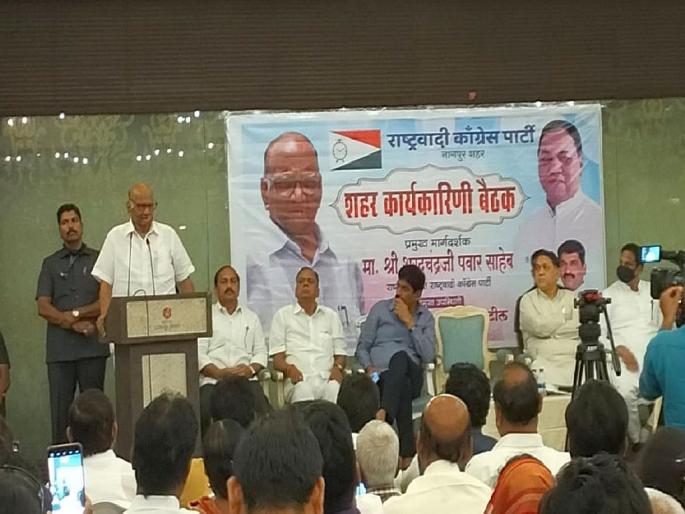 ncp, shiv sena, congress should fight together in upcoming elections; after Uddhav Thackeray, Sharad Pawar's opinion amid upcoming elections | आगामी निवडणुकात काँग्रेस-राष्ट्रवादी व शिवसेनेने एकत्र लढावे; उद्धव ठाकरेनंतर शरद पवारांचंही मत ncp, shiv sena, congress should fight together in upcoming elections; after Uddhav Thackeray, Sharad Pawar's opinion amid upcoming elections | आगामी निवडणुकात काँग्रेस-राष्ट्रवादी व शिवसेनेने एकत्र लढावे; उद्धव ठाकरेनंतर शरद पवारांचंही मत