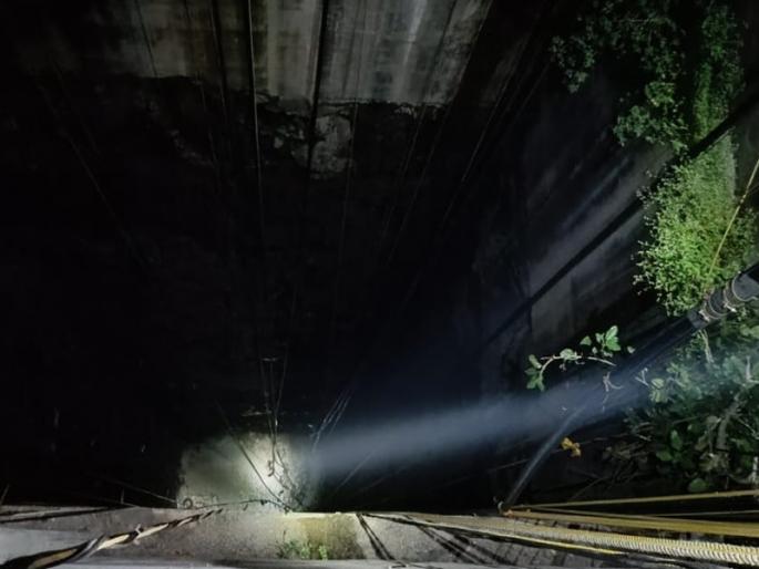 Finally the death of farmers in 'that' tunnel, incident in Indapur taluka | Pune : अखेर 'त्या' बोगद्यातील शेतकऱ्यांचा मृत्यू, इंदापुर तालुक्यातील घटना Finally the death of farmers in 'that' tunnel, incident in Indapur taluka | Pune : अखेर 'त्या' बोगद्यातील शेतकऱ्यांचा मृत्यू, इंदापुर तालुक्यातील घटना