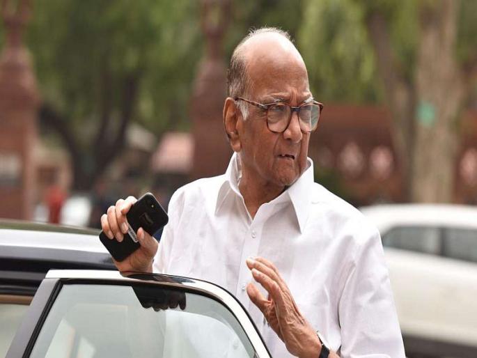 In Pawar time in politics, 'What are you looking forward to!' | राजकारणातील पवार वेळेत ‘आगे आगे देखिये होता हैं क्या!’