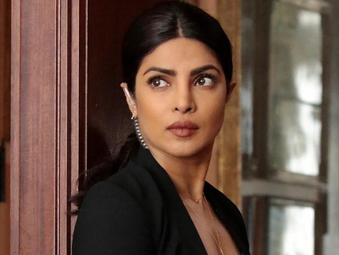 priyanka chopra to return in indian cinema not hindi but from south movie | बॉलिवूड नाही तर साउथ सिनेसृष्टीतून कमबॅक करणार 'देसी गर्ल', ६ वर्षांपूर्वी केलेला हिंदी सिनेमा priyanka chopra to return in indian cinema not hindi but from south movie | बॉलिवूड नाही तर साउथ सिनेसृष्टीतून कमबॅक करणार 'देसी गर्ल', ६ वर्षांपूर्वी केलेला हिंदी सिनेमा