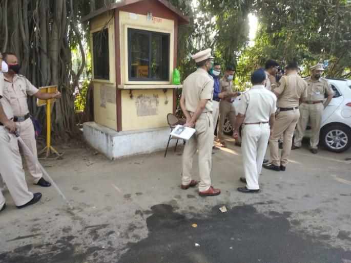 attempted suicide of a contract doctor in front of pcmc for not paying salary for 2 months | पिंपरीतील धक्कादायक प्रकार; २ महिन्यापासून पगार दिला नसल्याने महापालिकेसमोर कंत्राटी डॉक्टरचा आत्महत्येचा प्रयत्न attempted suicide of a contract doctor in front of pcmc for not paying salary for 2 months | पिंपरीतील धक्कादायक प्रकार; २ महिन्यापासून पगार दिला नसल्याने महापालिकेसमोर कंत्राटी डॉक्टरचा आत्महत्येचा प्रयत्न