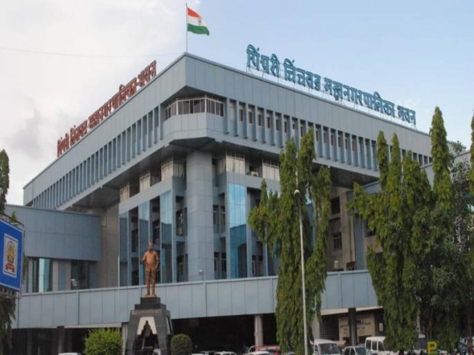 More than 50 corporators and political leaders at the inauguration in Pimpri Corona trampled on the rules | पिंपरीत उदघाटनाला ५० हुन अधिक नगरसेवक अन् राजकीय नेते; कोरोना नियमांना तुडवले पायदळी More than 50 corporators and political leaders at the inauguration in Pimpri Corona trampled on the rules | पिंपरीत उदघाटनाला ५० हुन अधिक नगरसेवक अन् राजकीय नेते; कोरोना नियमांना तुडवले पायदळी