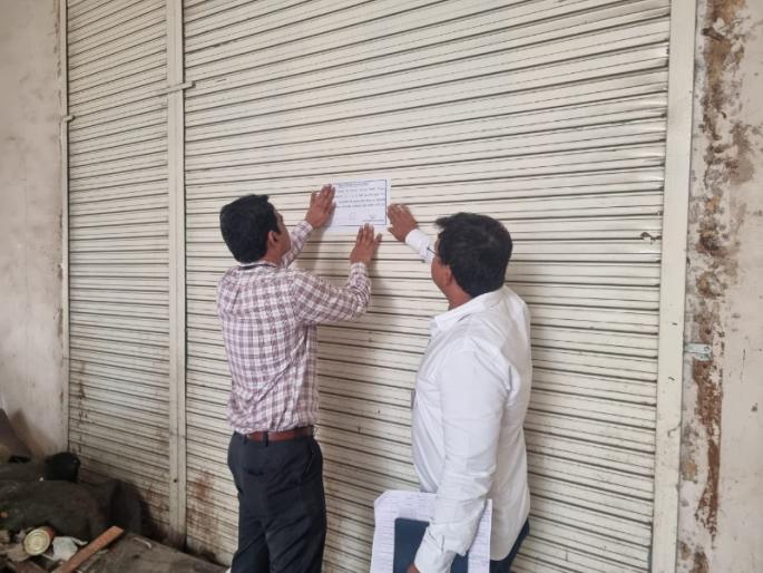 Arrears of defaulters 68 properties confiscated in 4 days action of Pimpri Municipal Corporation | थकबाकीदारांचे धाबे दणाणले; ४ दिवसांत ६८ मालमत्ता जप्त, पिंपरी महापालिकेची कारवाई Arrears of defaulters 68 properties confiscated in 4 days action of Pimpri Municipal Corporation | थकबाकीदारांचे धाबे दणाणले; ४ दिवसांत ६८ मालमत्ता जप्त, पिंपरी महापालिकेची कारवाई