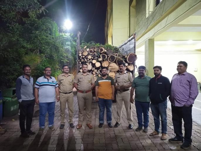 Tree felling in Pimpri-Chinchwad during the day, case filed at night, similar to Bhosari MIDC | पिंपरी-चिंचवडमध्ये दिवसा वृक्षतोड, रात्री गुन्हा दाखल, भोसरी एमआयडीसीतील प्रकार Tree felling in Pimpri-Chinchwad during the day, case filed at night, similar to Bhosari MIDC | पिंपरी-चिंचवडमध्ये दिवसा वृक्षतोड, रात्री गुन्हा दाखल, भोसरी एमआयडीसीतील प्रकार