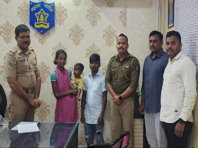 abducted child was found within 23 hours after inspecting more than hundred CCTVs | शंभरहून अधिक CCTV पाहून अपहृत बालकाचा २३ तासांत शोध; बाळ आईच्या कुशीत abducted child was found within 23 hours after inspecting more than hundred CCTVs | शंभरहून अधिक CCTV पाहून अपहृत बालकाचा २३ तासांत शोध; बाळ आईच्या कुशीत