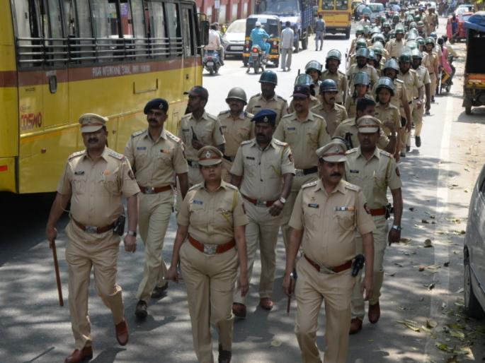 'Route march' of police in Pimpri-Chinchwad city due to delhi violence | पिंपरी-चिंचवड शहरात पोलिसांचा ‘रुट मार्च’ 'Route march' of police in Pimpri-Chinchwad city due to delhi violence | पिंपरी-चिंचवड शहरात पोलिसांचा ‘रुट मार्च’